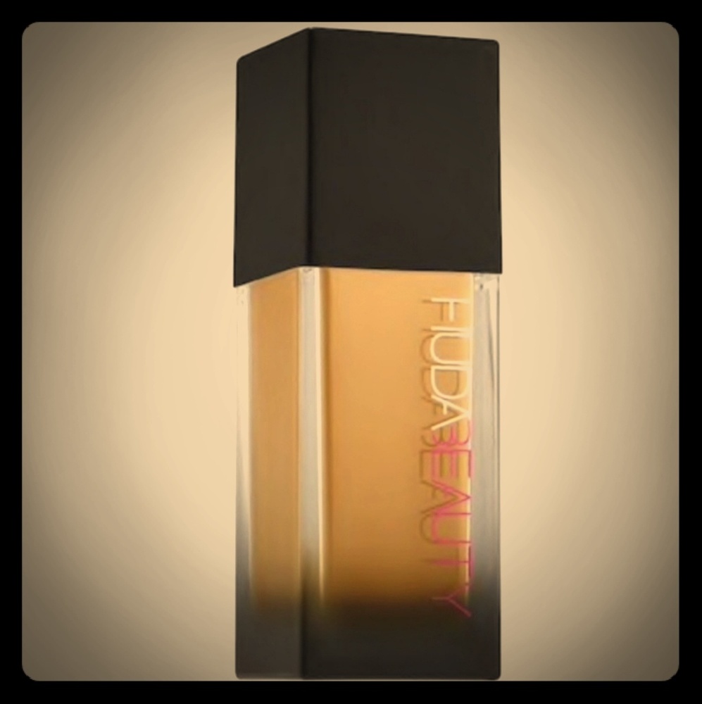 Huda beauty  make  up Baklava
